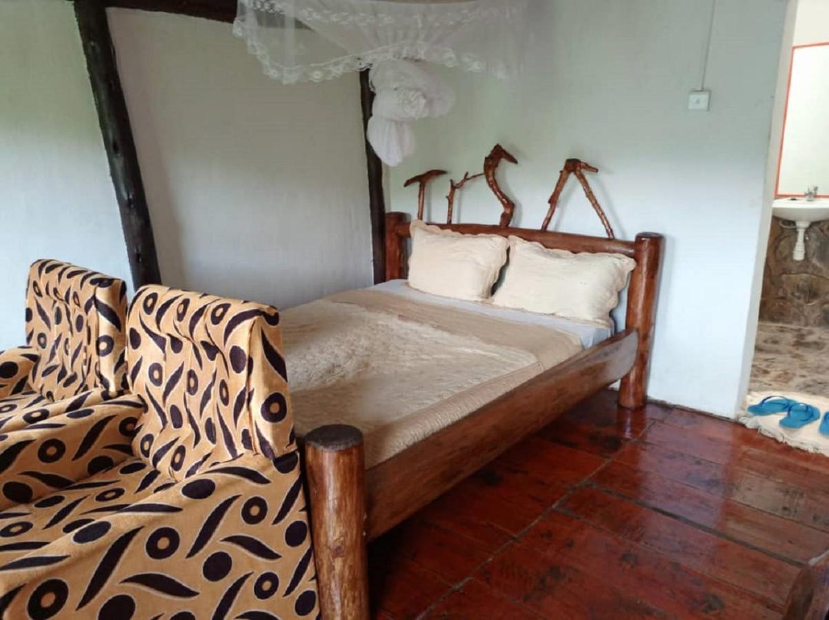 Ruhija Community Rest Camp Bed & Breakfast Kabale Exterior photo