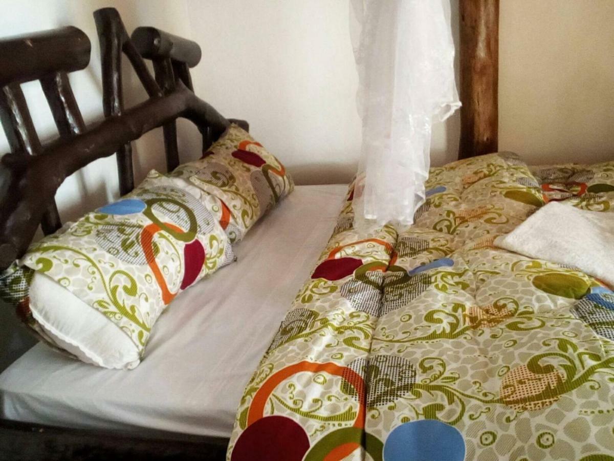 Ruhija Community Rest Camp Bed & Breakfast Kabale Exterior photo